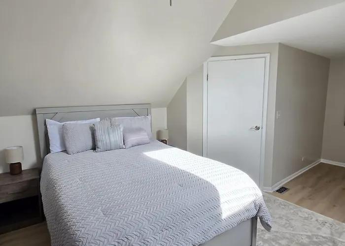 Trendy Loft In Southport